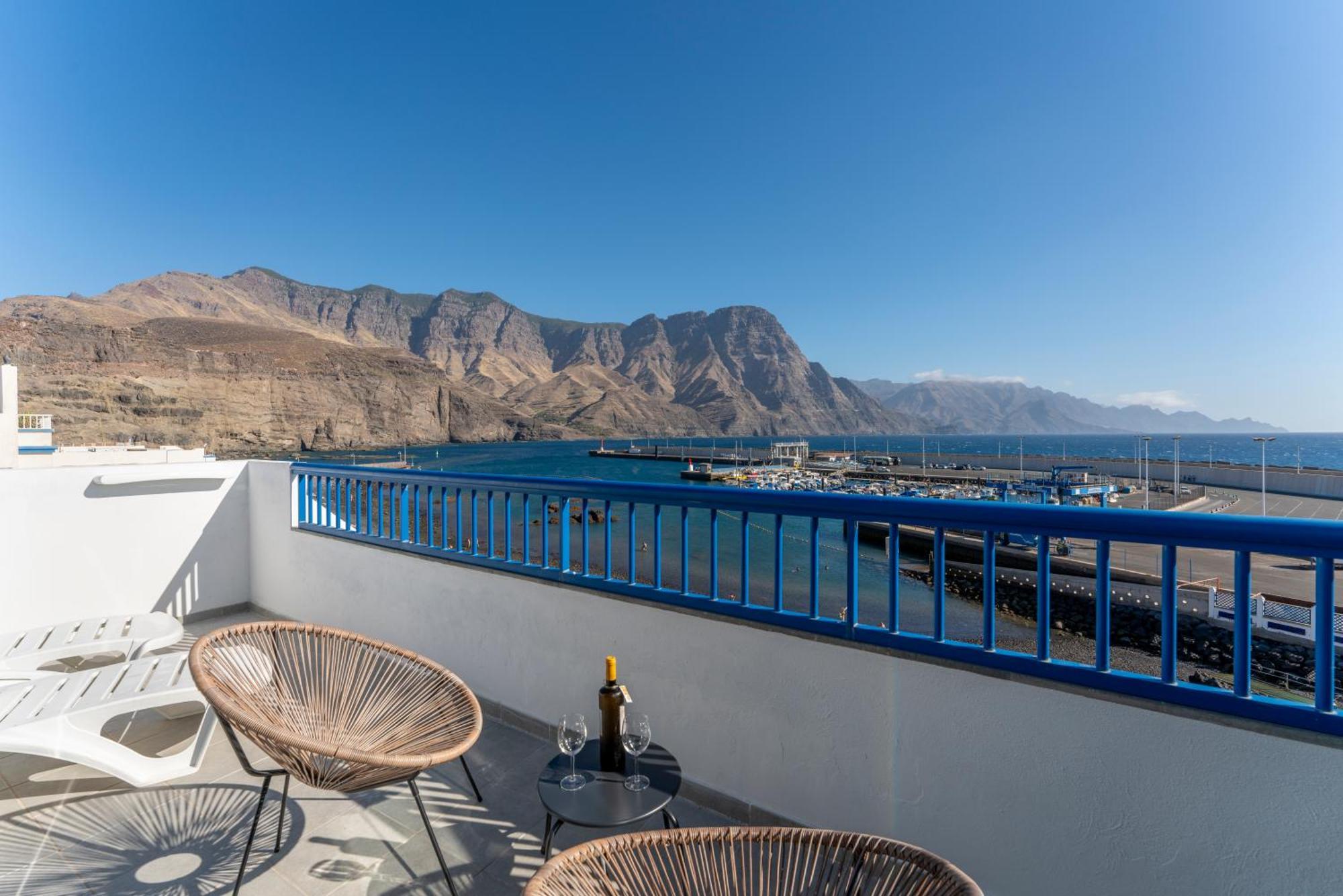 White&blue Rooftop Appartement Agaete (Gran Canaria)